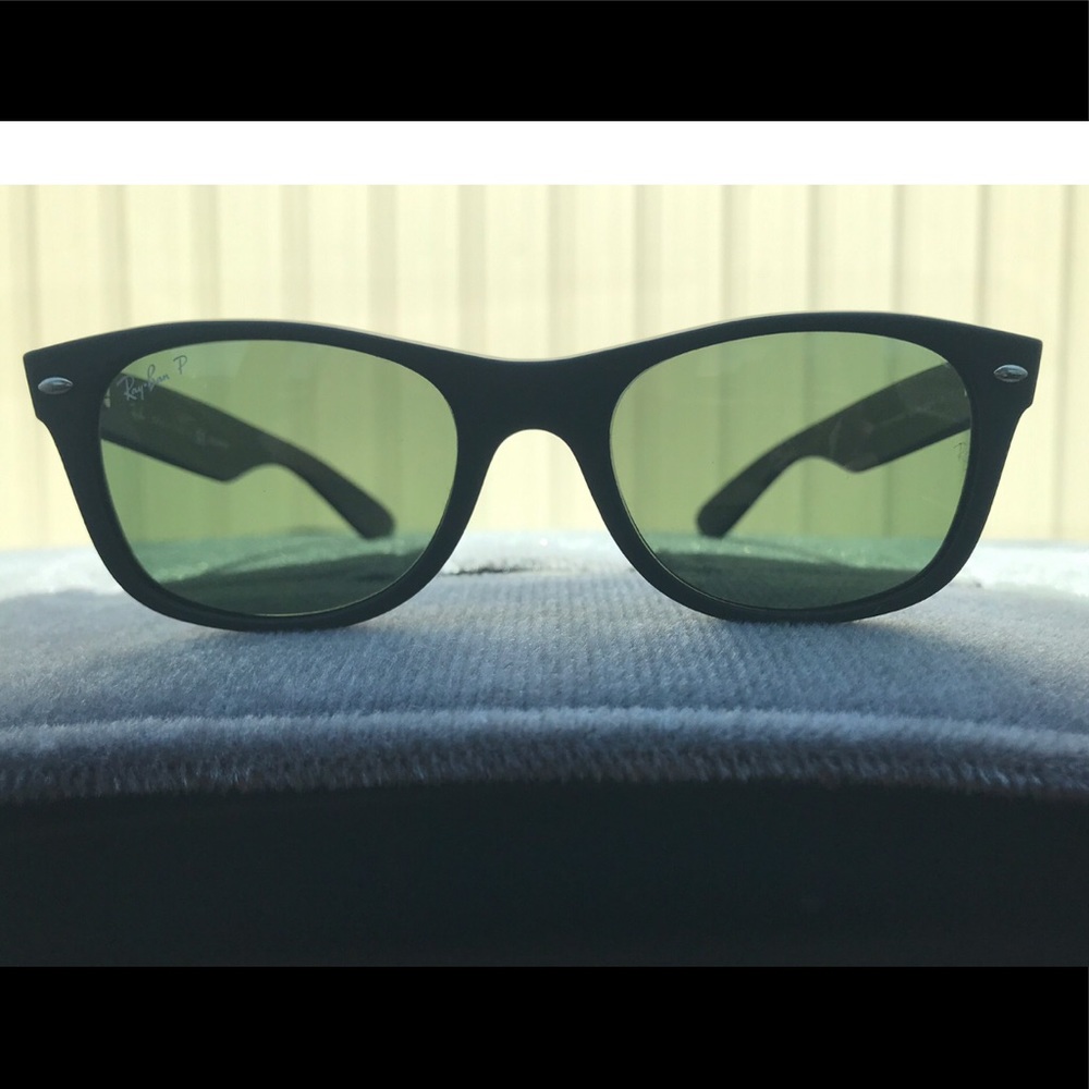 Ray-Ban wayfarer